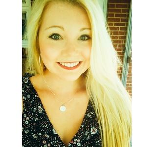 Meet your Posher, Lorin